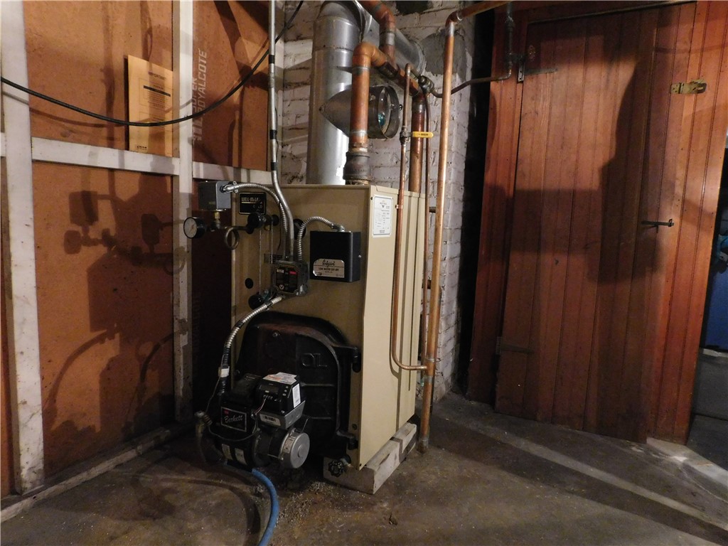 14 Westfield Road Warwick, RI 02888 - Photo 32 of 33