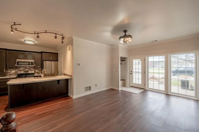 $239,900 | 2415 Fox River Parkway, Unit E, Waukesha, WI 53189