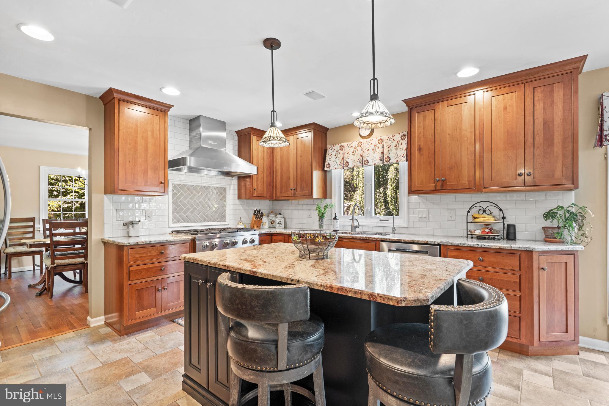 14 Springwood Drive Lawrenceville, NJ 08648 - Photo 9 of 57