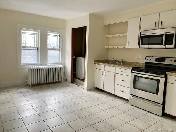 $1,500 | 242 South Main Street, Unit C, Cheshire, CT 06410