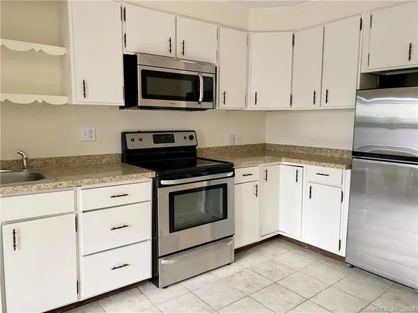 $1,500 | 242 South Main Street, Unit C, Cheshire, CT 06410