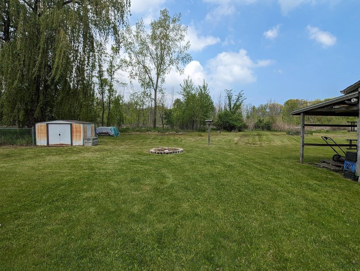 2589 East River Road Kawkawlin, MI 48631 - Photo 4 of 17