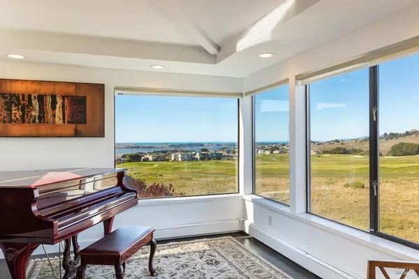 a view of a room with lounge chair