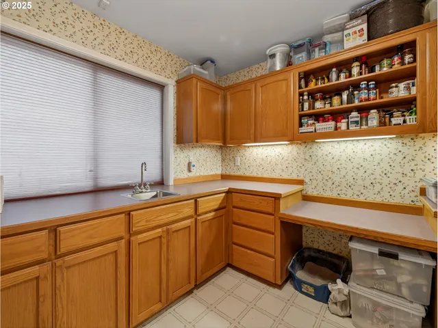 $720,000 | 821 East 7th Street, Molalla, OR 97038