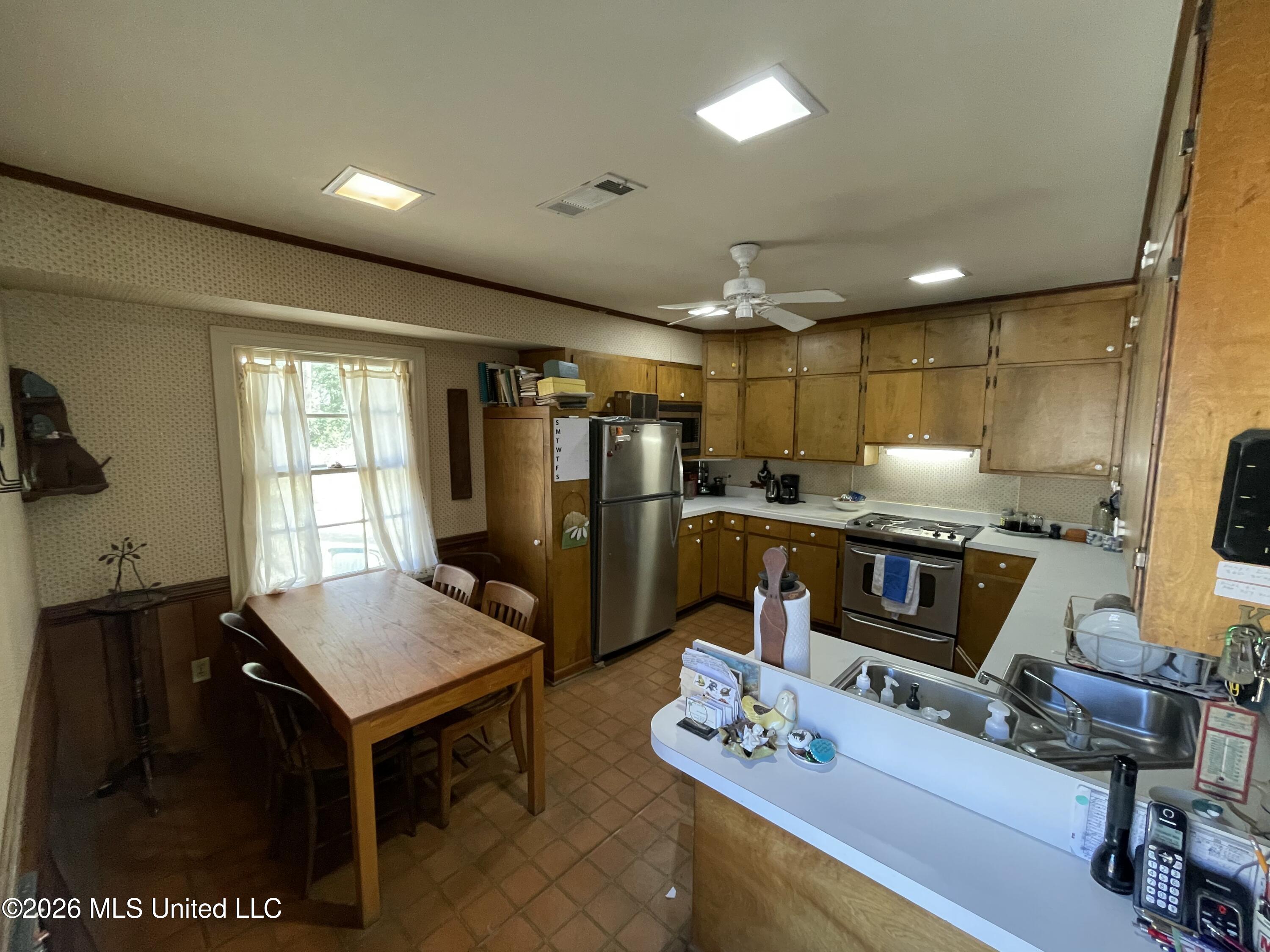 425 Natchez Avenue Brookhaven, MS 39601 - Photo 17 of 33 IMG_3573 - Copy