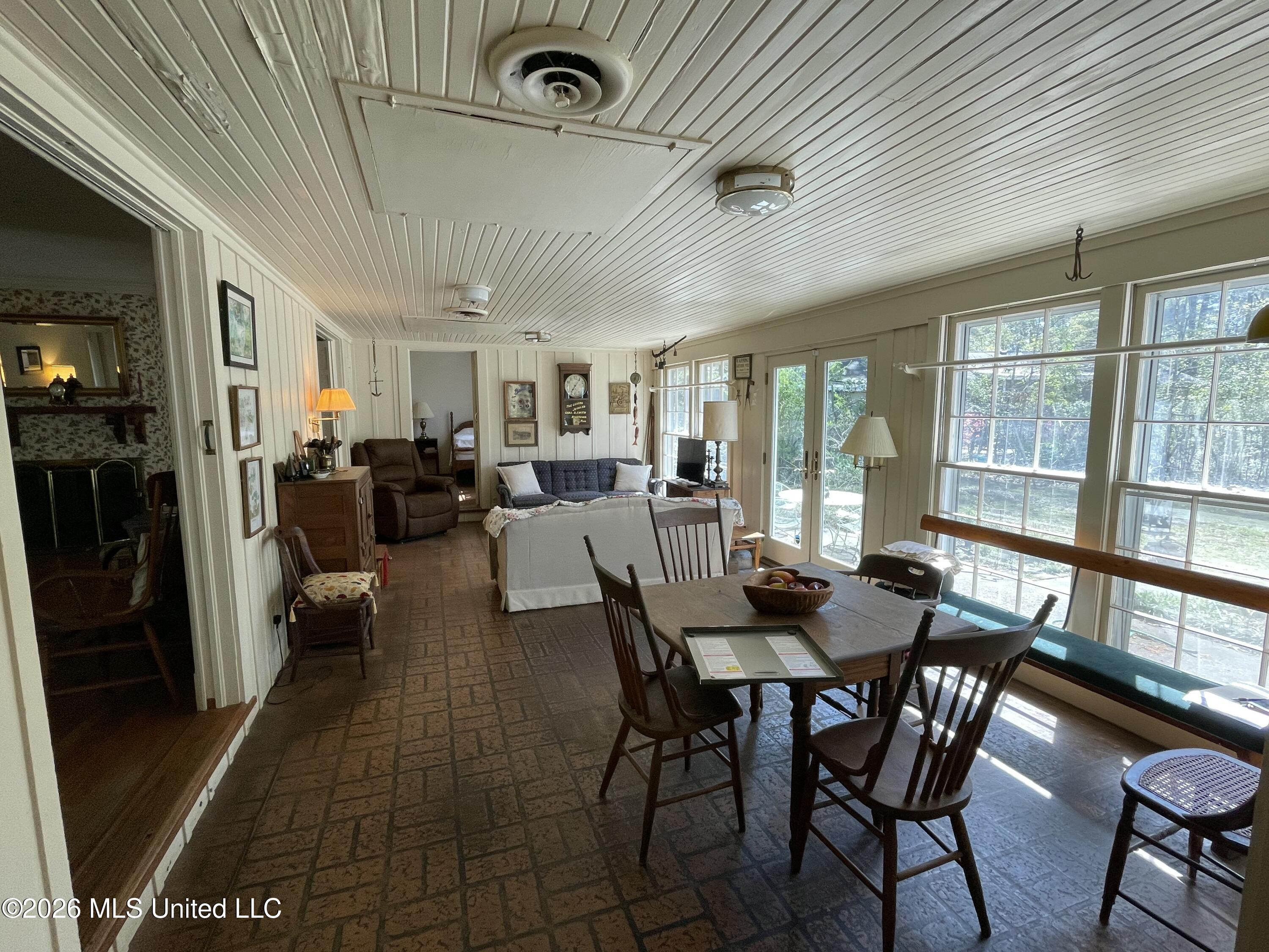 425 Natchez Avenue Brookhaven, MS 39601 - Photo 9 of 33 IMG_3556 - Copy