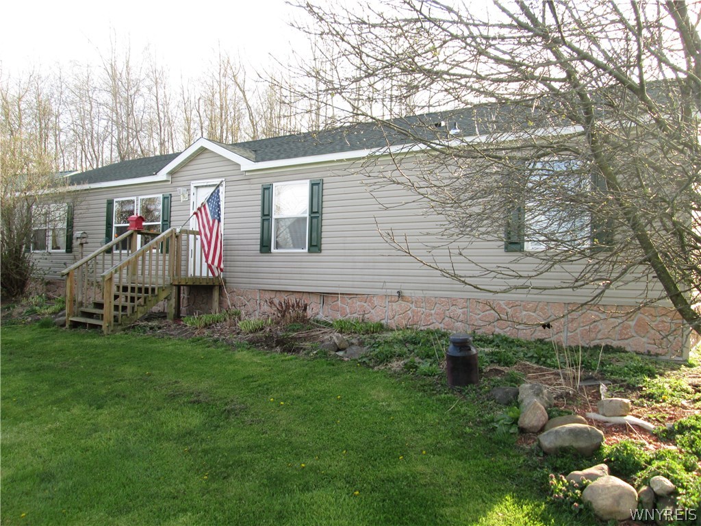 5664 Lamont Road Gainesville, NY 14066 - Photo 1 of 1