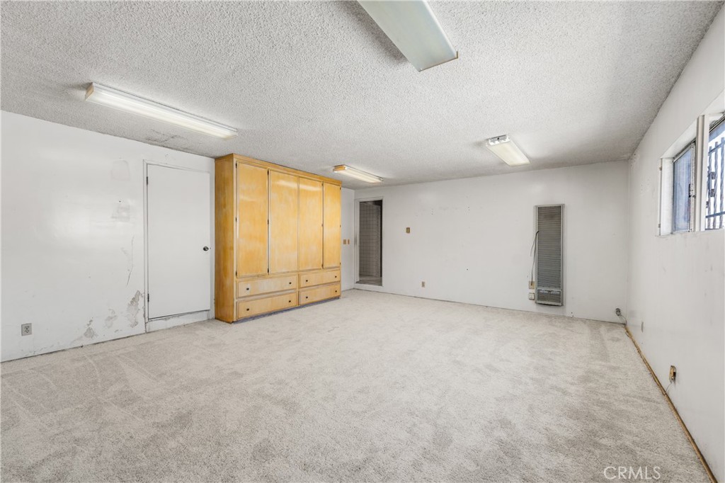 3920 Buckingham Road Los Angeles, CA 90008 - Photo 15 of 25 Gallery Image 15