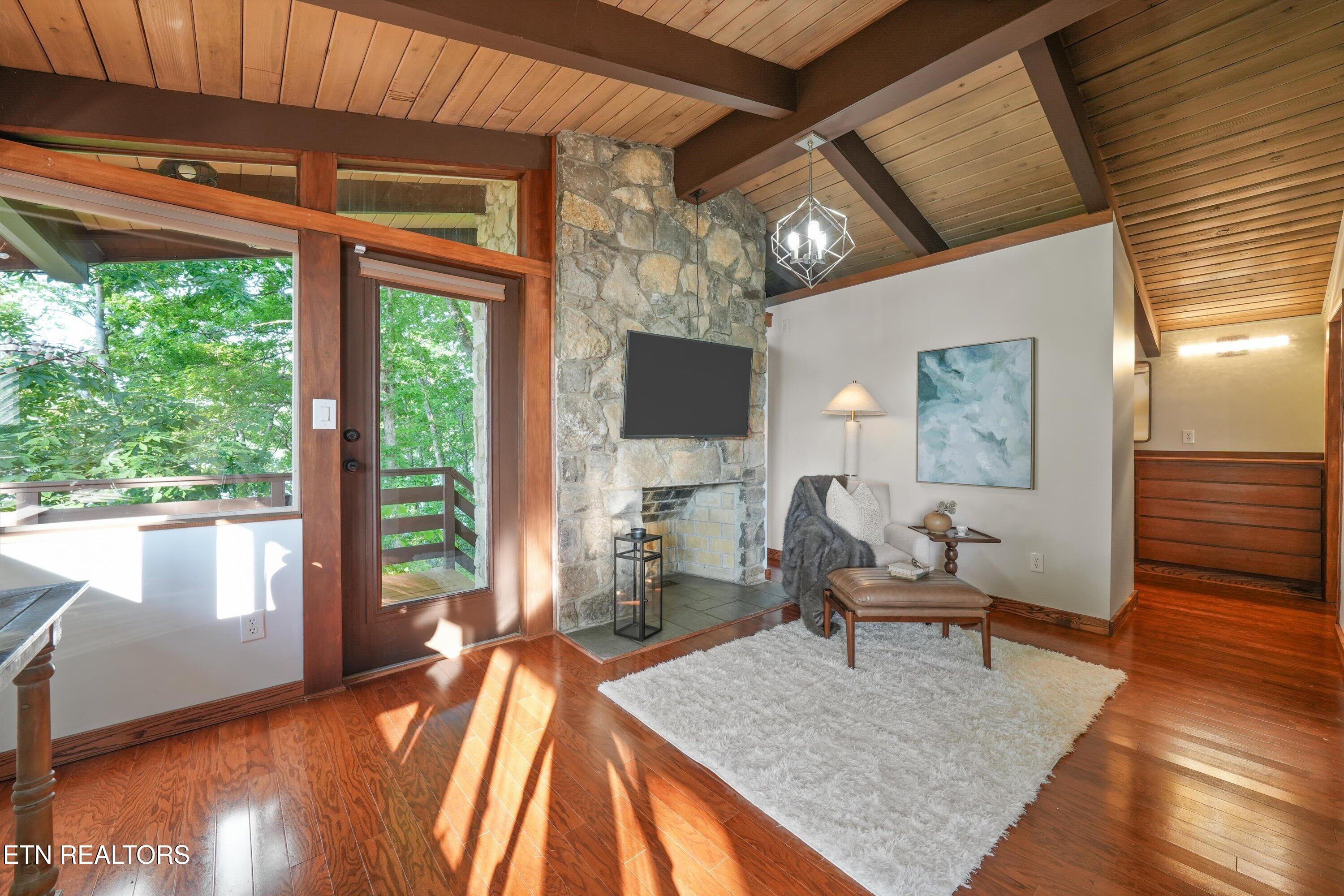 143 Old James Ferry Road Kingston, TN 37763 - Photo 27 of 60 Primary Bedroom