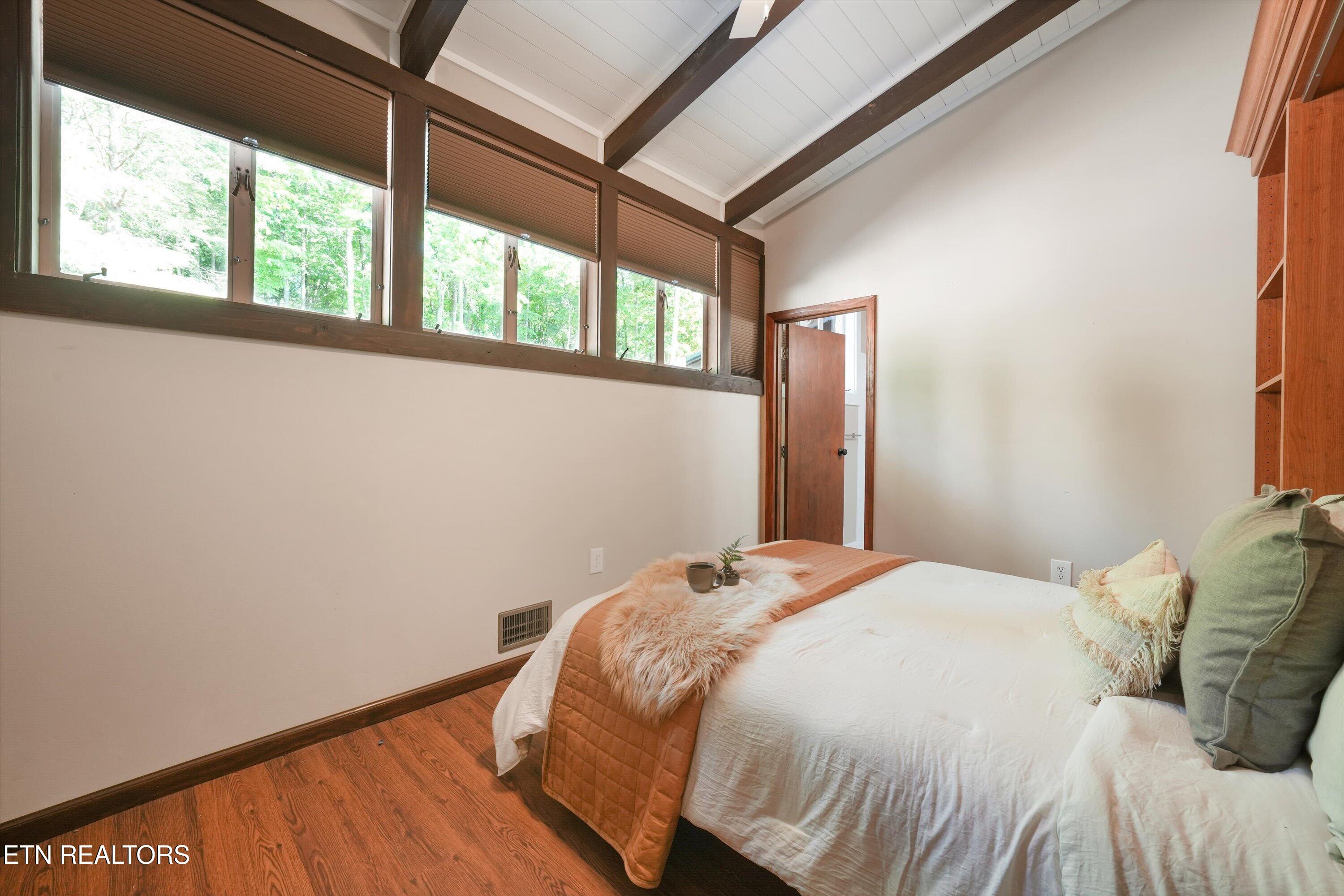 143 Old James Ferry Road Kingston, TN 37763 - Photo 44 of 60 Main Floor Guest Bedroom