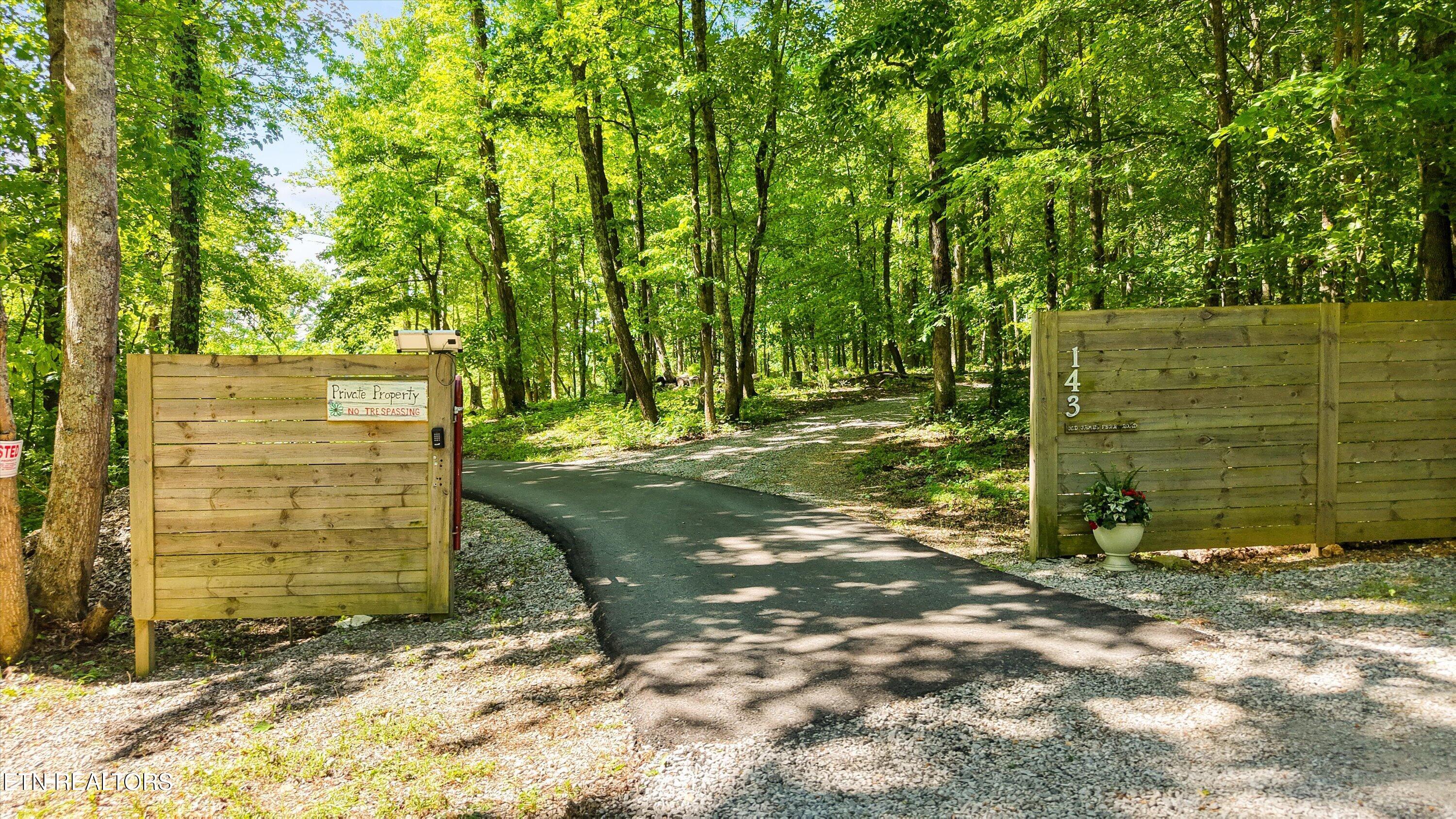 143 Old James Ferry Road Kingston, TN 37763 - Photo 50 of 60 Front Entrance