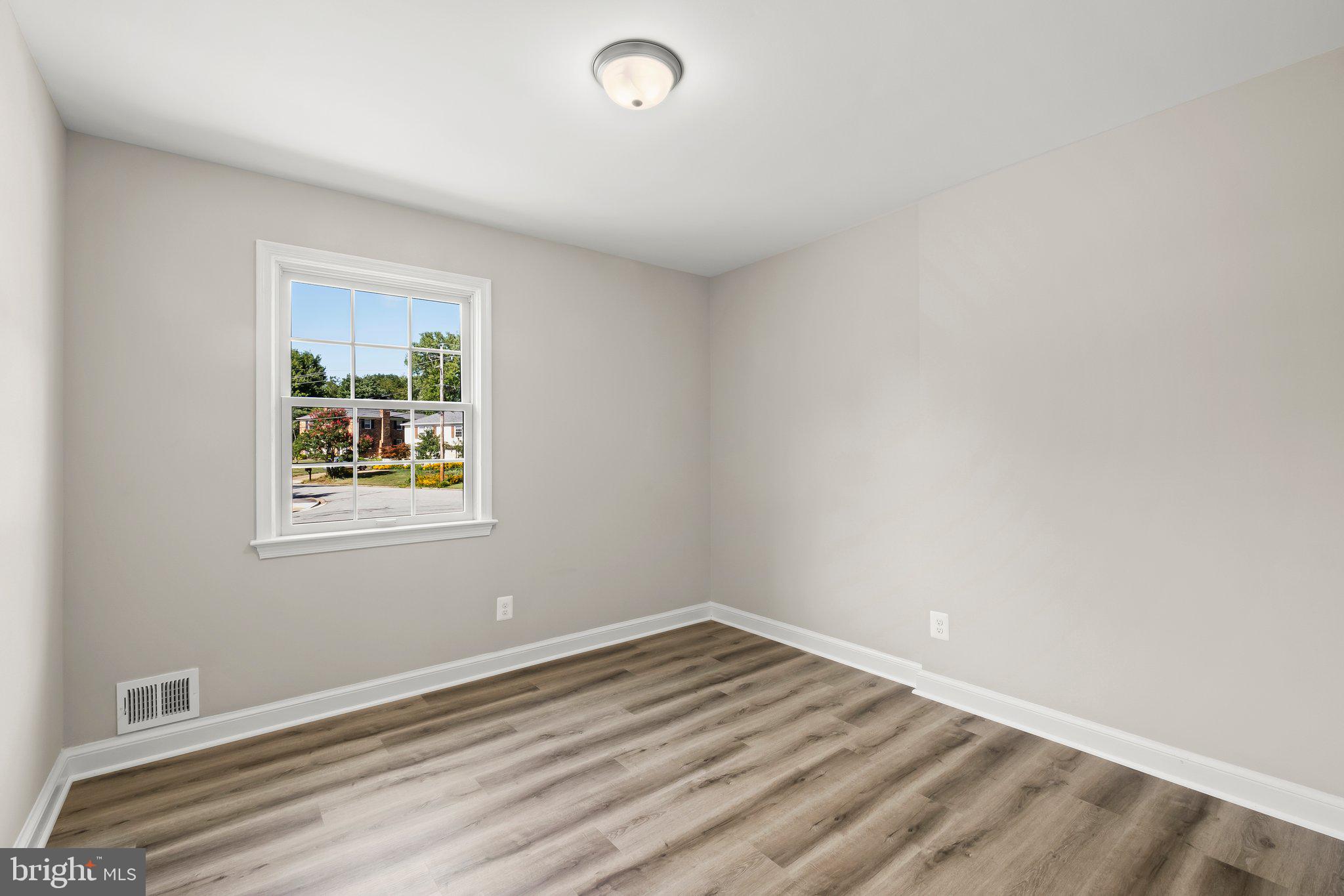 2215 Lida Court Alexandria, VA 22306 - Photo 19 of 30 Bedroom #3