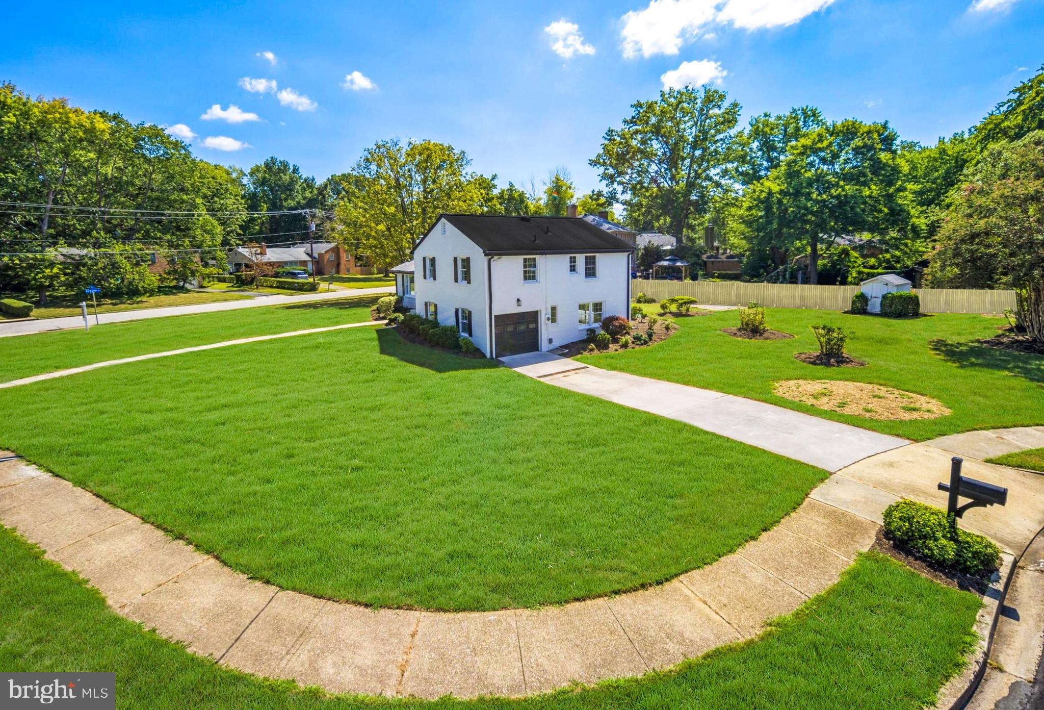2215 Lida Court Alexandria, VA 22306 - Photo 2 of 30 Front and Side Yards - 0.42 acres