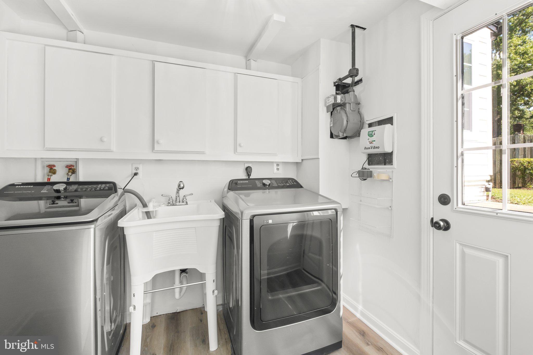 2215 Lida Court Alexandria, VA 22306 - Photo 26 of 30 Laundry Room