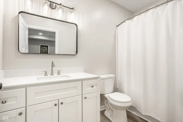$2,000 | 104 West Main Street, Unit A, Thorntown, IN 46071