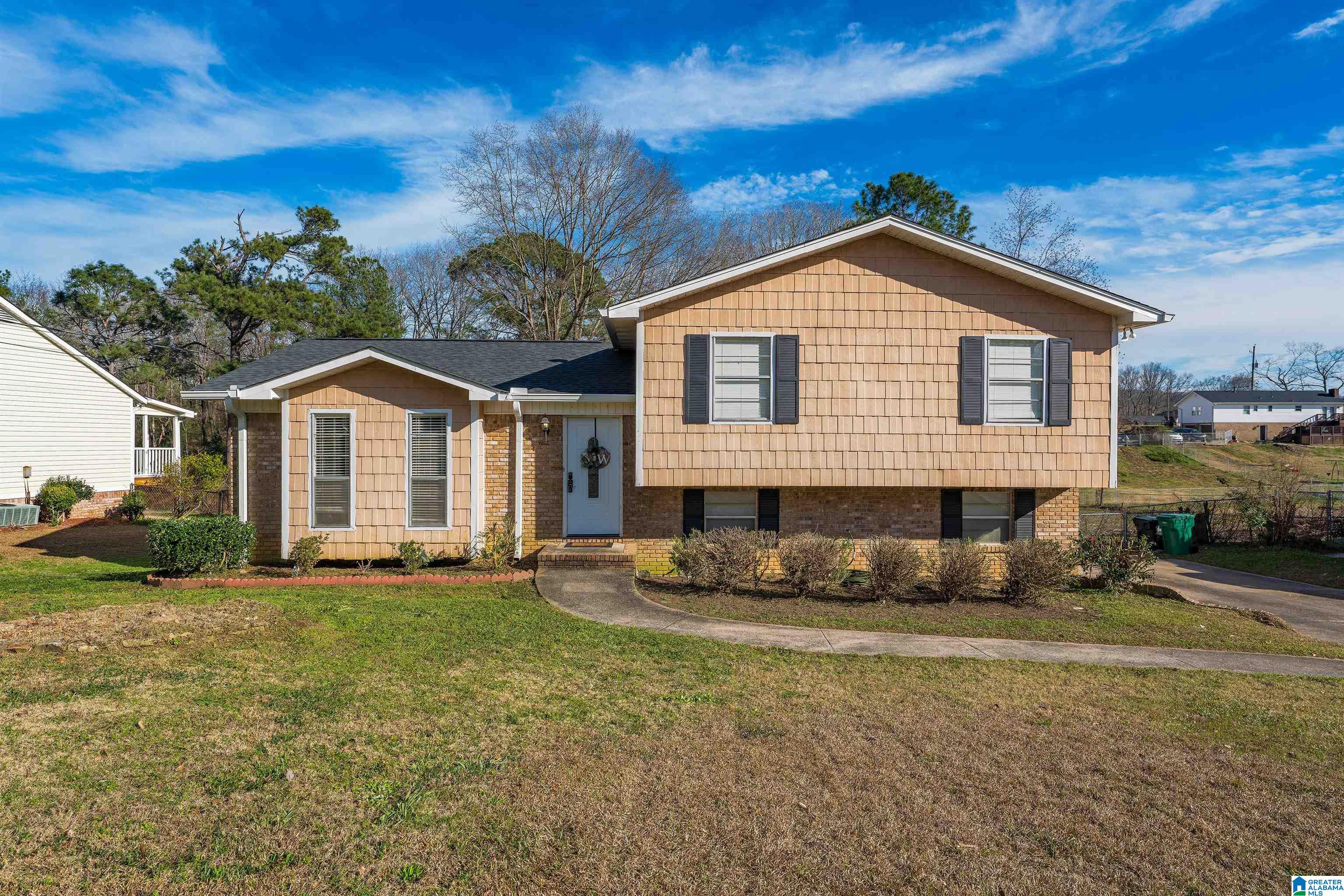 925 Willow Bend Road Pelham, AL 35124 - Photo 1 of 20