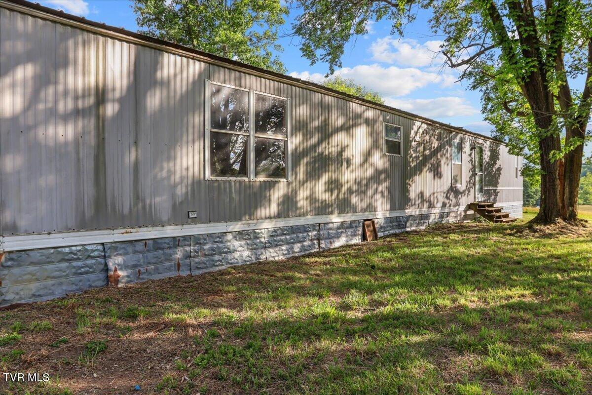 762 Milburnton Road Limestone, TN 37681 - Photo 5 of 31 07-Outside Front