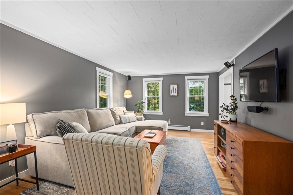 46 Flanders Road Westborough, MA 01581 - Photo 8 of 34 Gallery Image 8