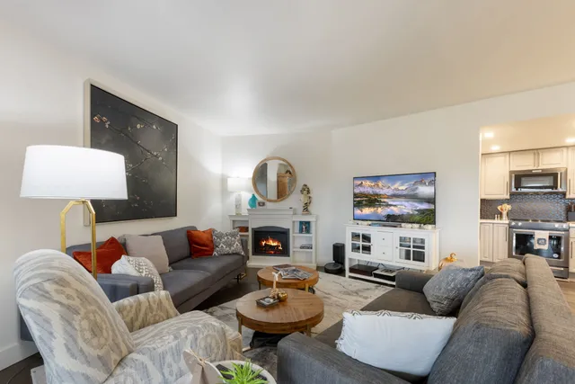 a view of a storage & utility room