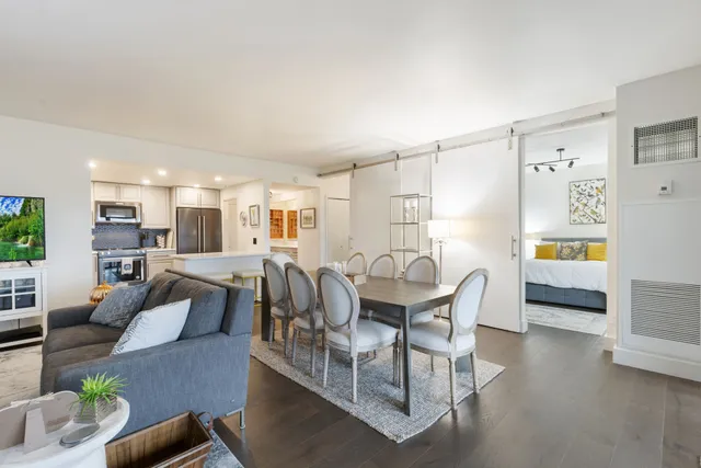 a view of an entryway