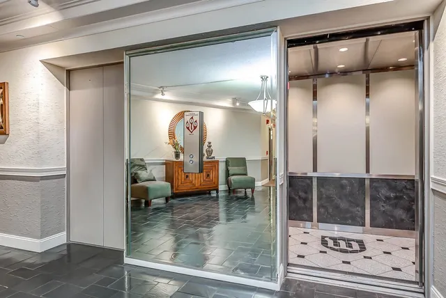 $525,000 | 6666 Brookmont Terrace, Unit 1102, Nashville, TN 37205