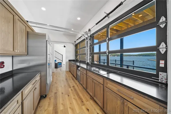 $1,450,000 | 68 Palisades Yacht Clb Drive, Lake Ozark, MO 65049