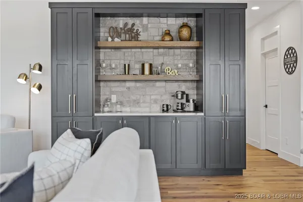 $1,450,000 | 68 Palisades Yacht Clb Drive, Lake Ozark, MO 65049