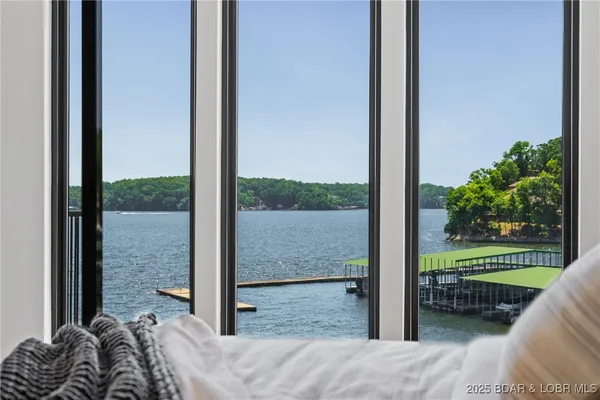 $1,450,000 | 68 Palisades Yacht Clb Drive, Lake Ozark, MO 65049