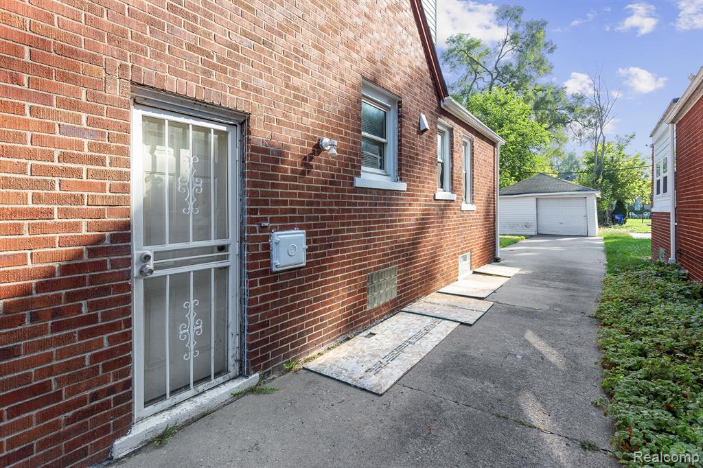 9534 Rutland Street Detroit, MI 48227 - Photo 27 of 31