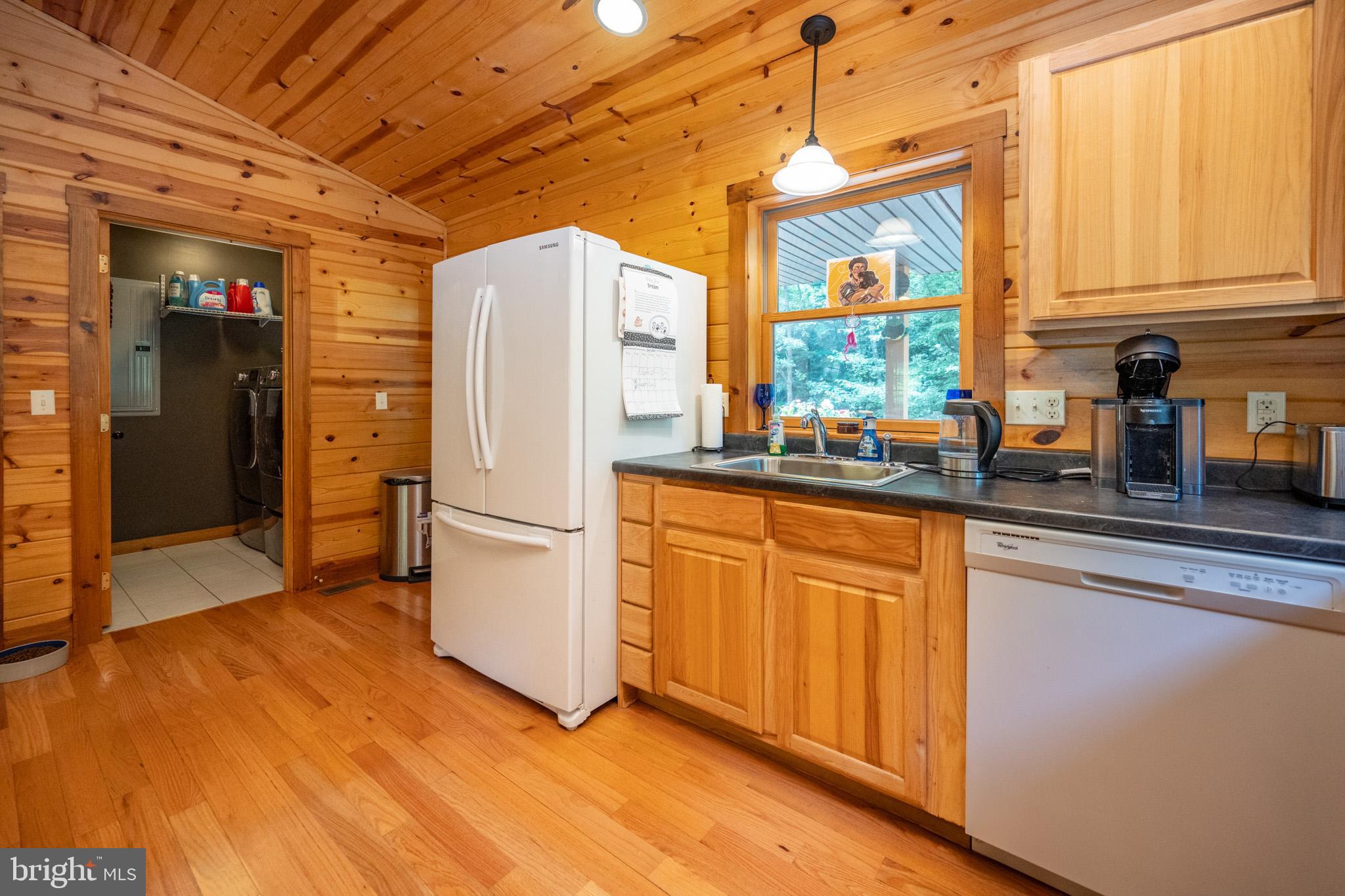 555 Fox Tail Road Oakland, MD 21550 - Photo 36 of 68 Gallery Image 36