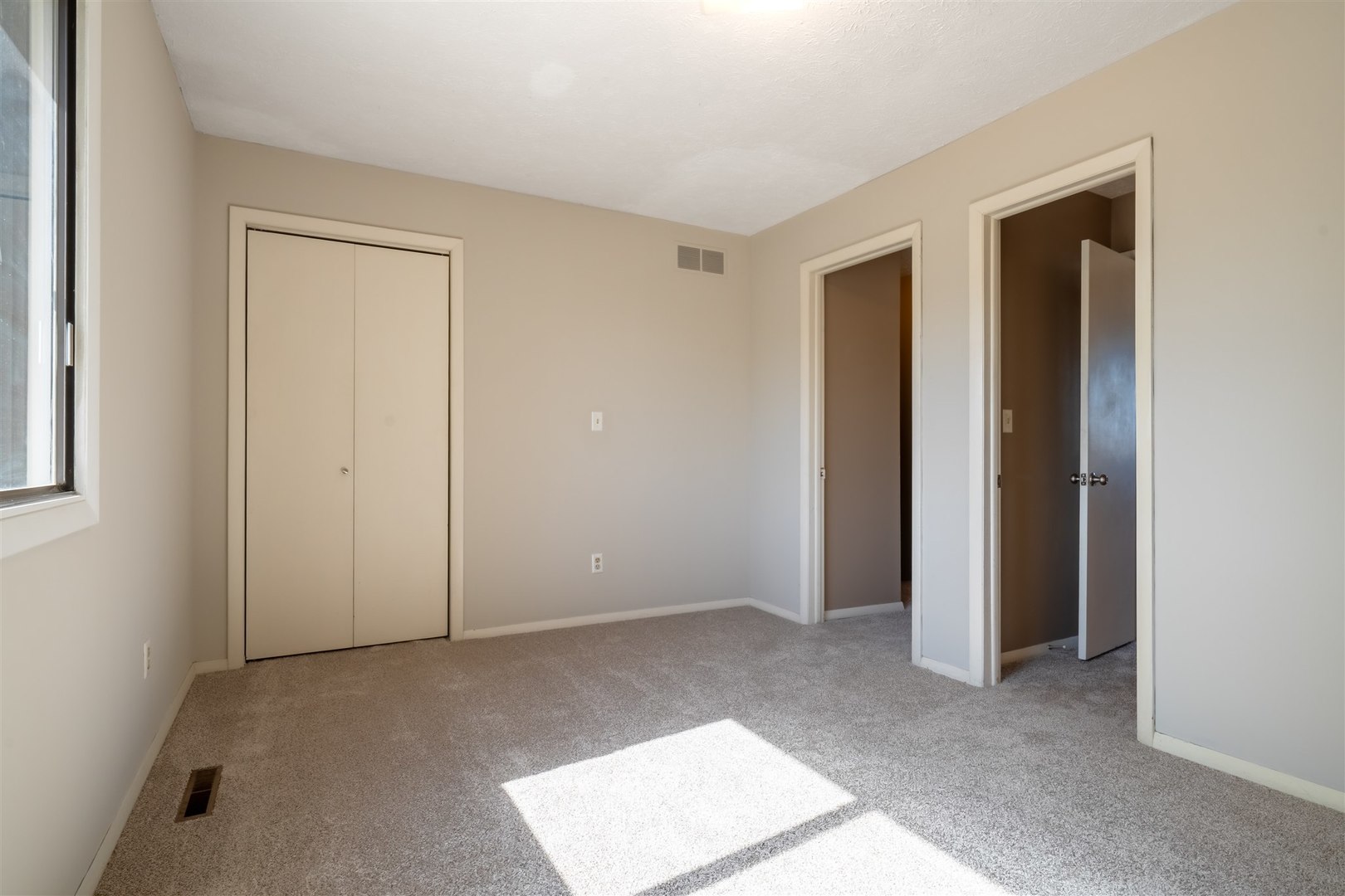 1402 Keller Road, Unit 4 Normal, IL 61761 - Photo 15 of 26 a view of an empty room