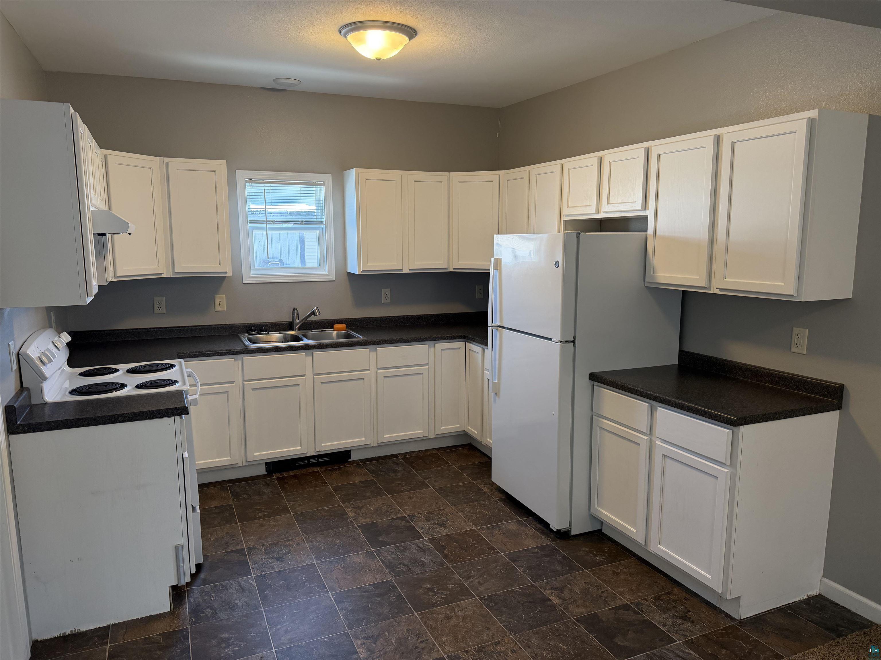 1121 North 12th Street Superior, WI 54880 - Photo 6 of 13