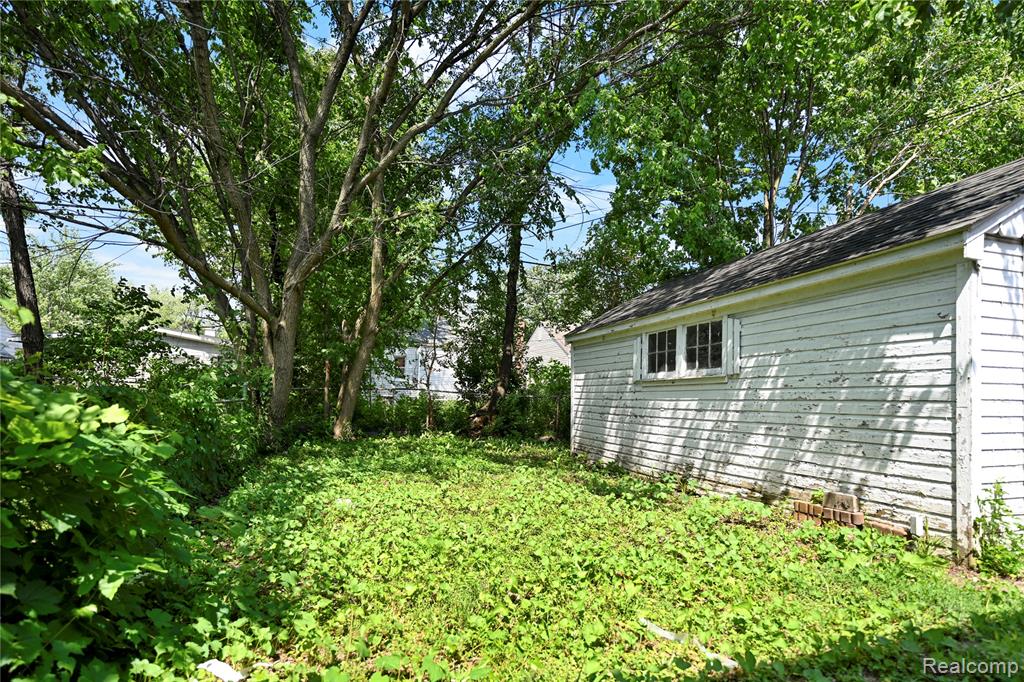 20515 Moross Road Detroit, MI 48224 - Photo 10 of 24