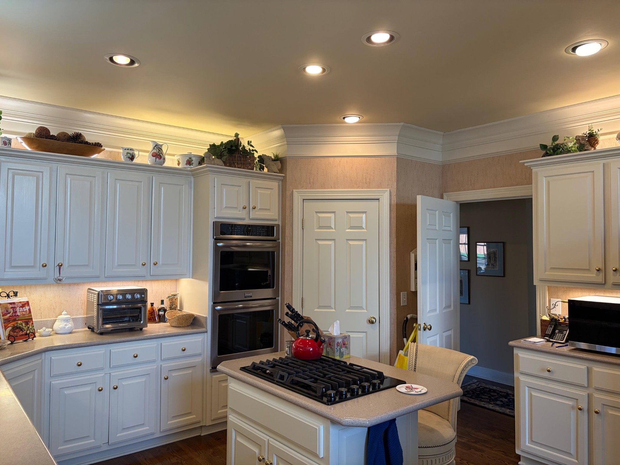 106 Hidden Point Hendersonville, TN 37075 - Photo 17 of 43 a kitchen with sink stove and refrigerator