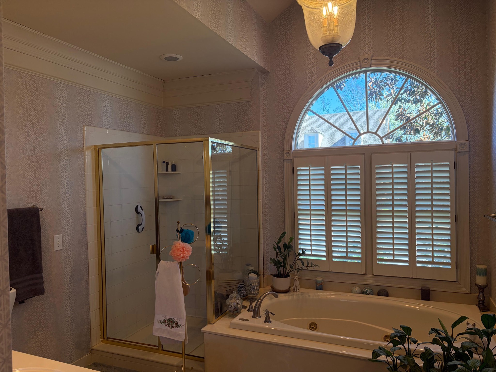 106 Hidden Point Hendersonville, TN 37075 - Photo 21 of 43 a bathroom with a tub and a large window