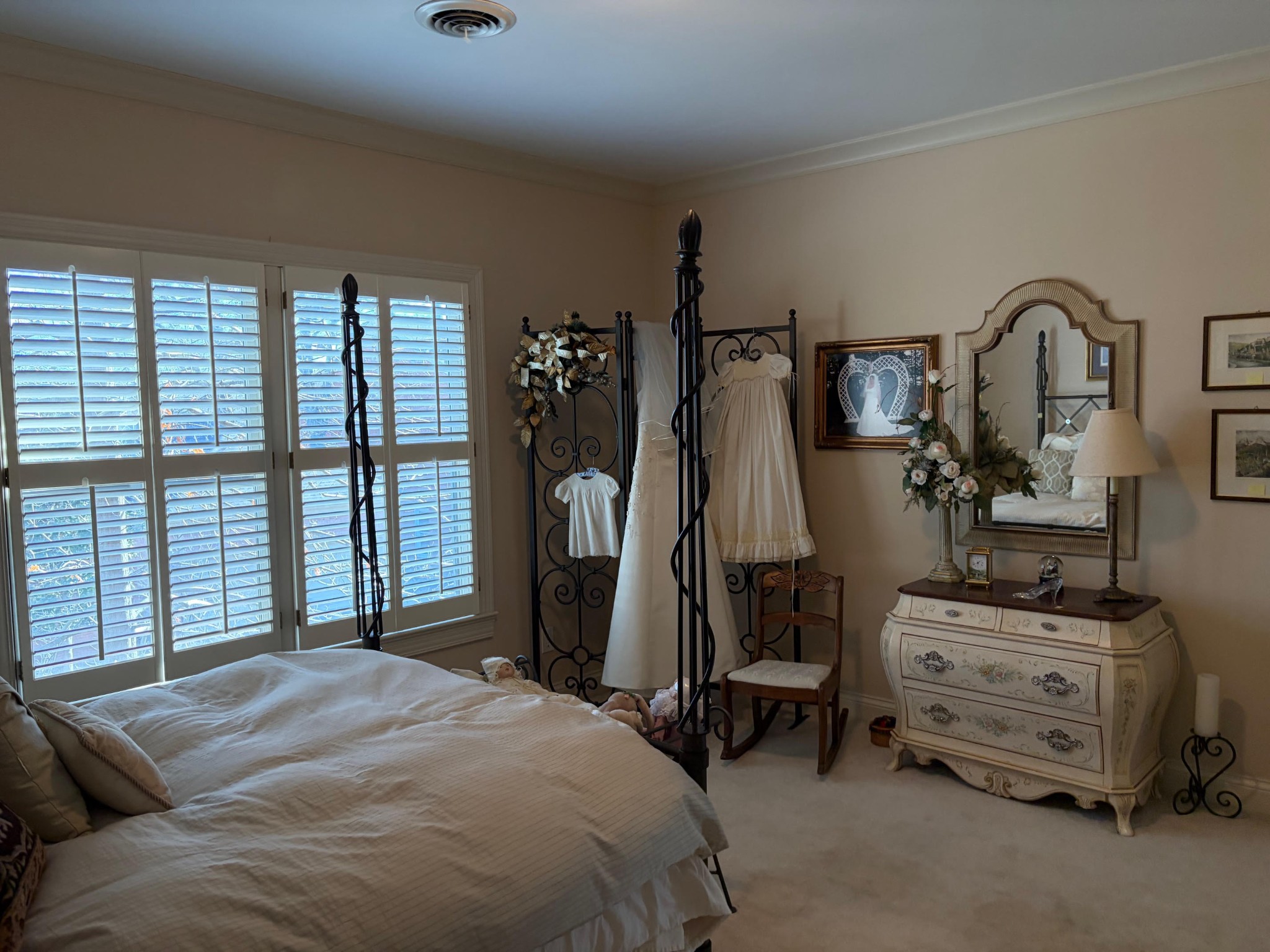 106 Hidden Point Hendersonville, TN 37075 - Photo 30 of 43 a bedroom with a bed and a large window