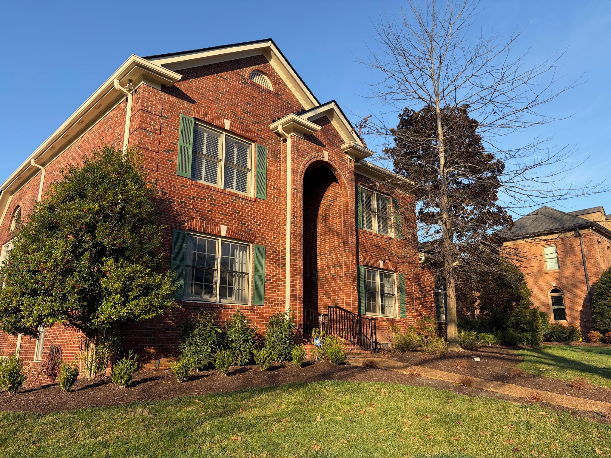 106 Hidden Point Hendersonville, TN 37075 - Photo 3 of 43 a view of a building front of house