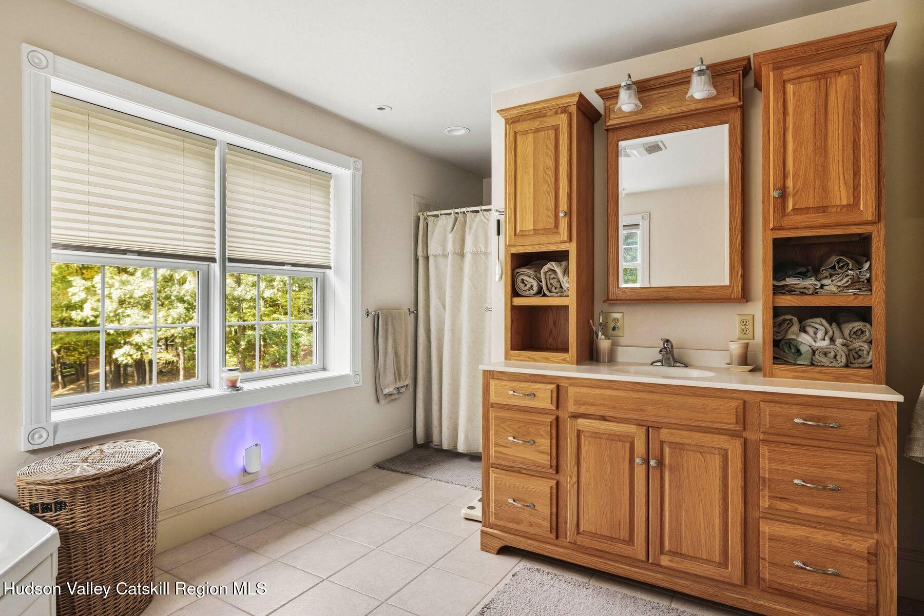 74 Bellevue Road Highland, NY 12528 - Photo 23 of 65 photo_online_044