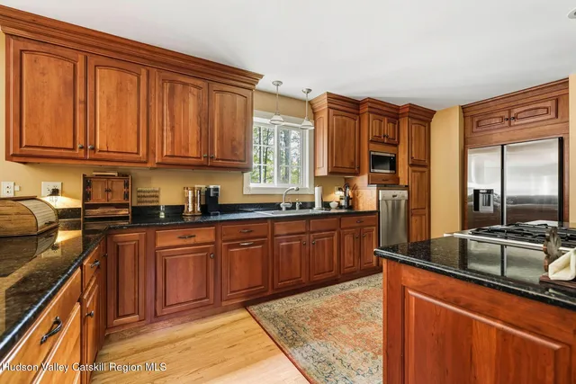 $1,250,000 | 74 Bellevue Road, Highland, NY 12528