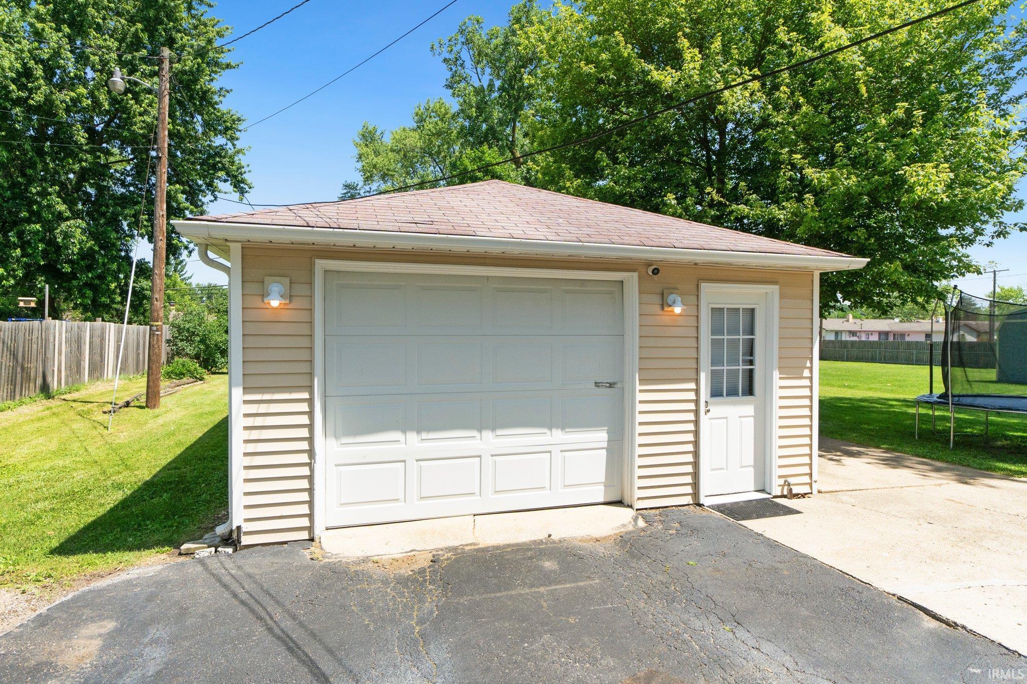 2314 Maplewood Road Fort Wayne, IN 46819 - Photo 32 of 36