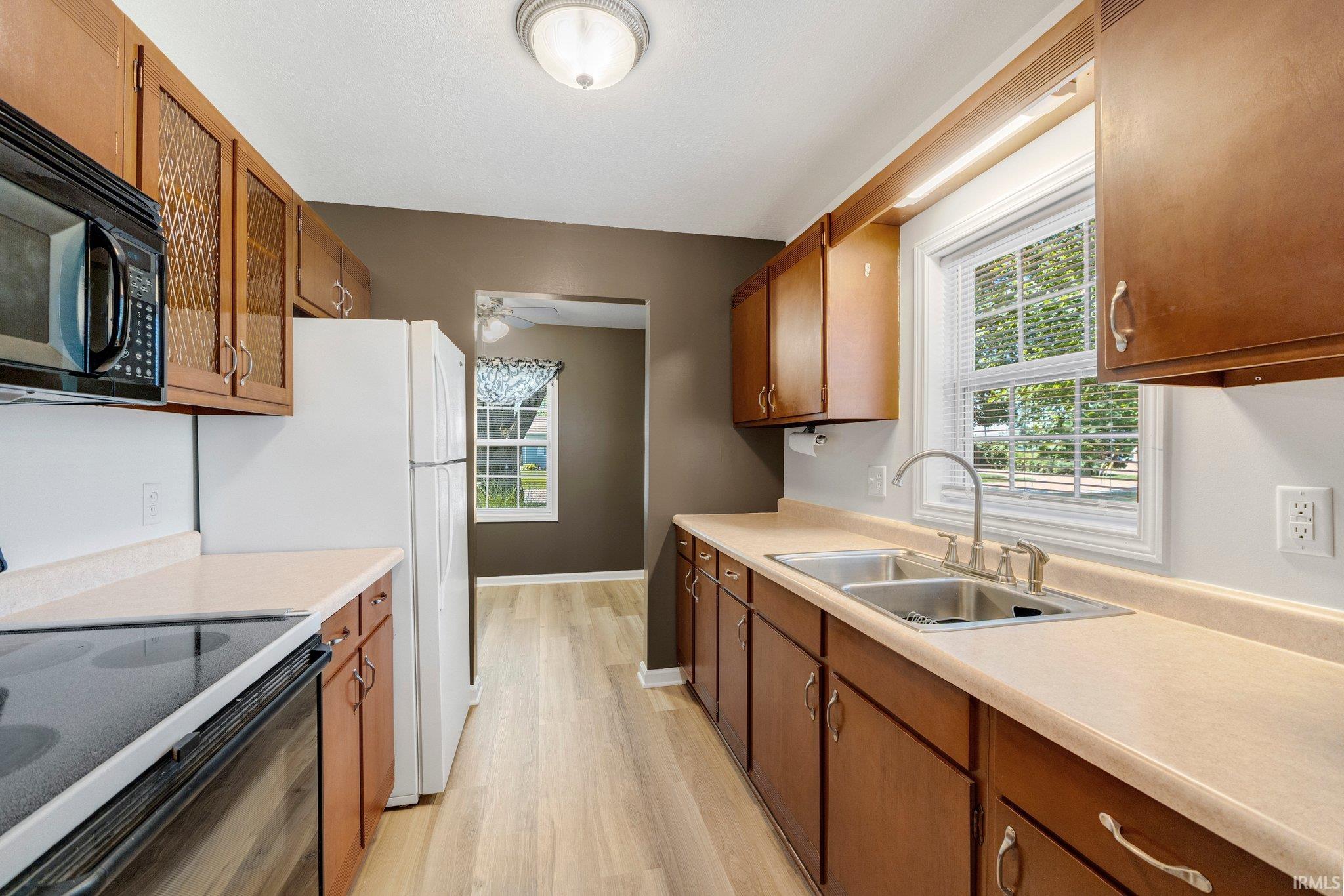2314 Maplewood Road Fort Wayne, IN 46819 - Photo 5 of 36