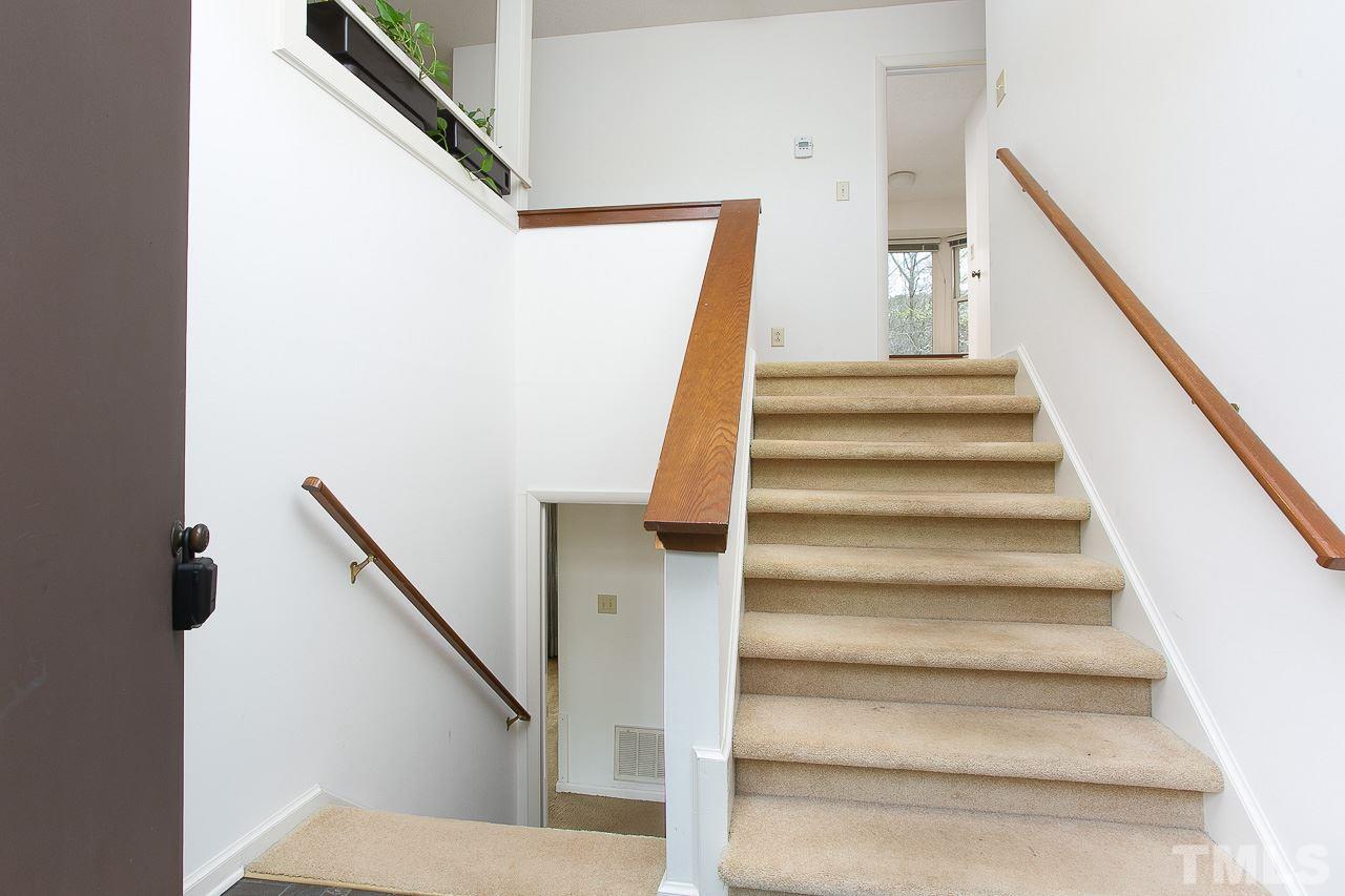 6324 Rushingbrook Drive Raleigh, NC 27612 - Photo 2 of 17 a view of entryway