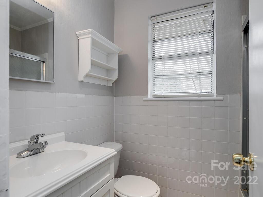 4642 Murrayhill Road Charlotte, NC 28209 - Photo 13 of 17 Gallery Image 13
