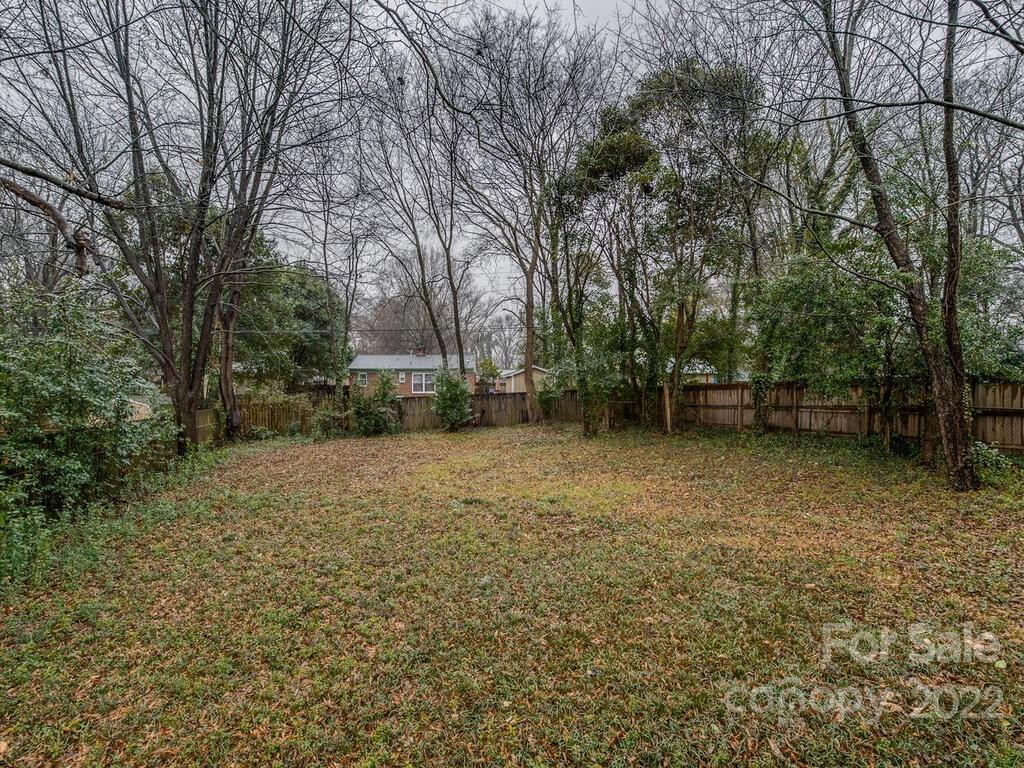4642 Murrayhill Road Charlotte, NC 28209 - Photo 16 of 17 Gallery Image 16