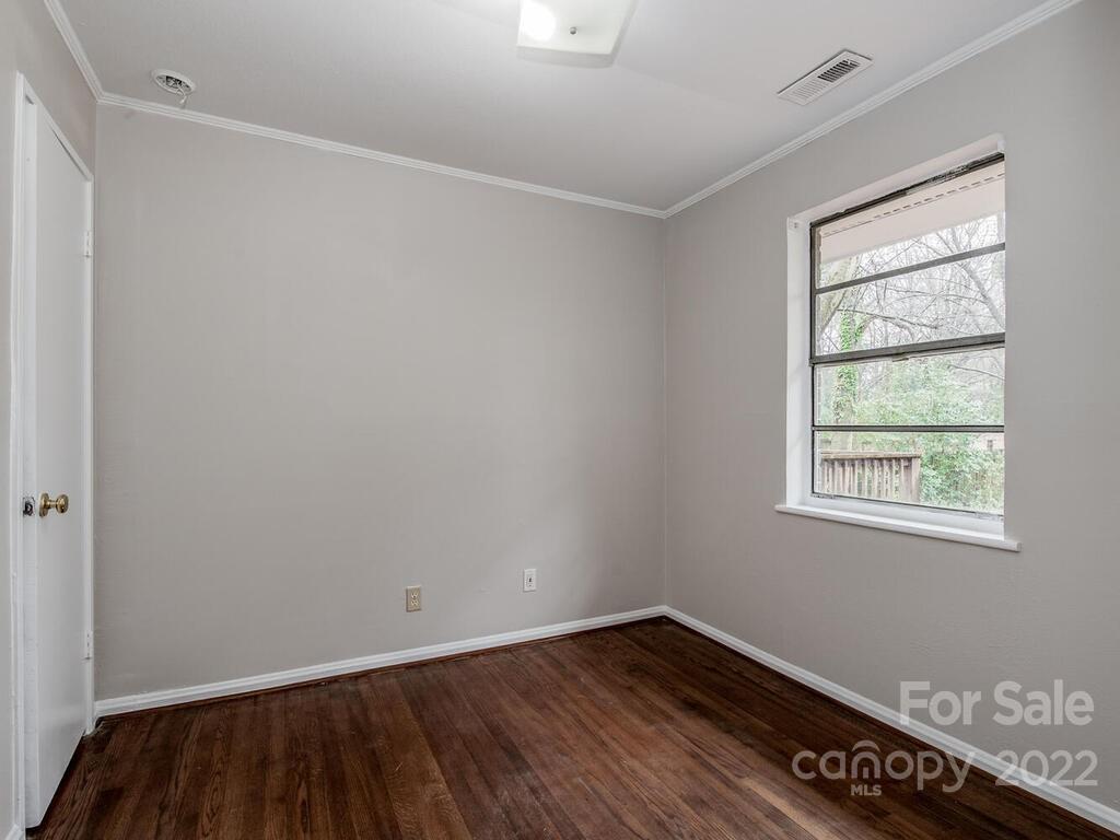 4642 Murrayhill Road Charlotte, NC 28209 - Photo 10 of 17 Gallery Image 10