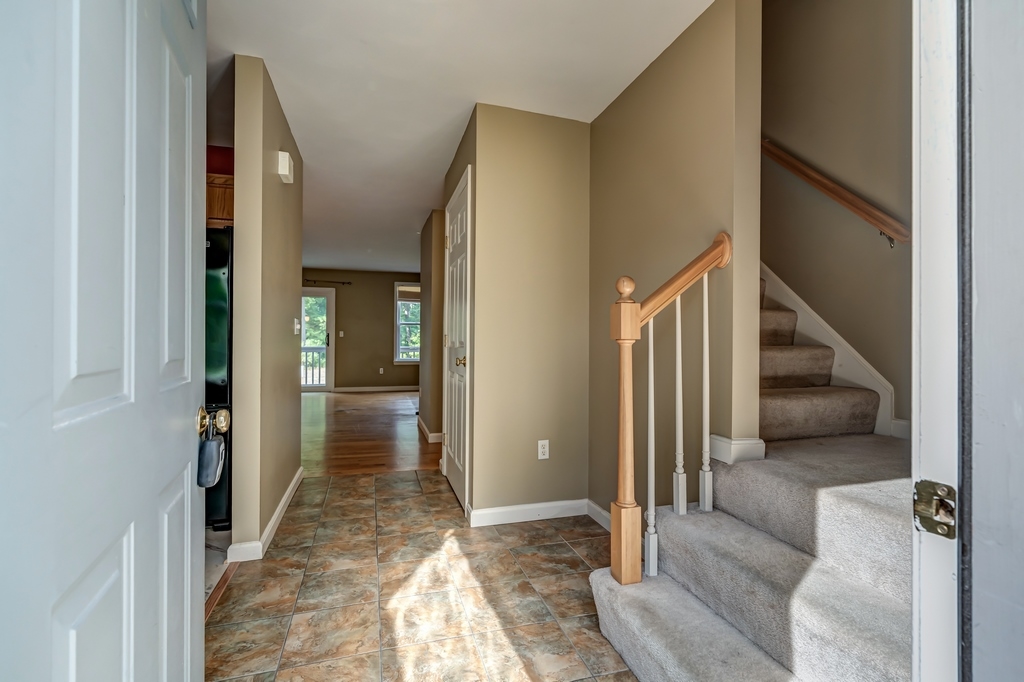 14 Veterans Road, Unit 24 Amherst, NH 03031 - Photo 5 of 40