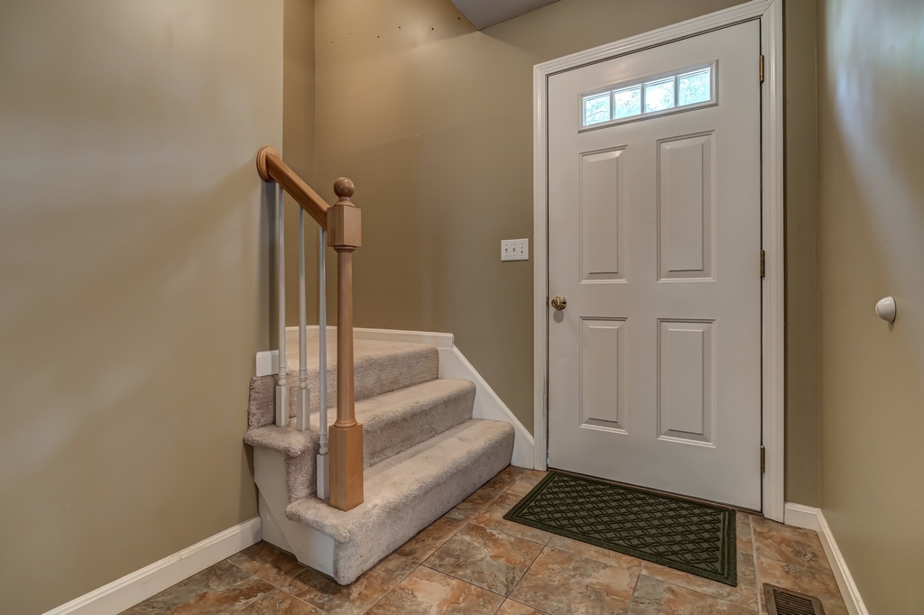 14 Veterans Road, Unit 24 Amherst, NH 03031 - Photo 8 of 40