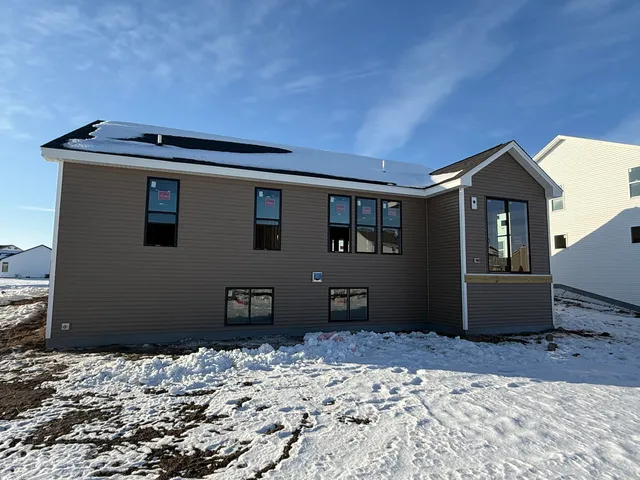 $471,534 | 3747 Perennial Parkway, Caledonia, WI 53126