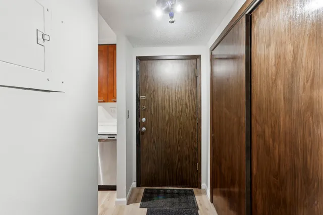 $185,000 | 450 Ford Road, Unit 111, St. Louis Park, MN 55426