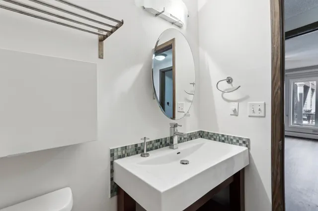 $185,000 | 450 Ford Road, Unit 111, St. Louis Park, MN 55426